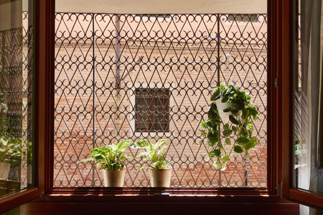 Rialto Apartment Near The Grand Canal Ac Wifi Velence Kültér fotó