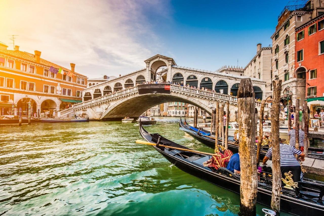 Rialto Apartment Near The Grand Canal Ac Wifi Velence Kültér fotó